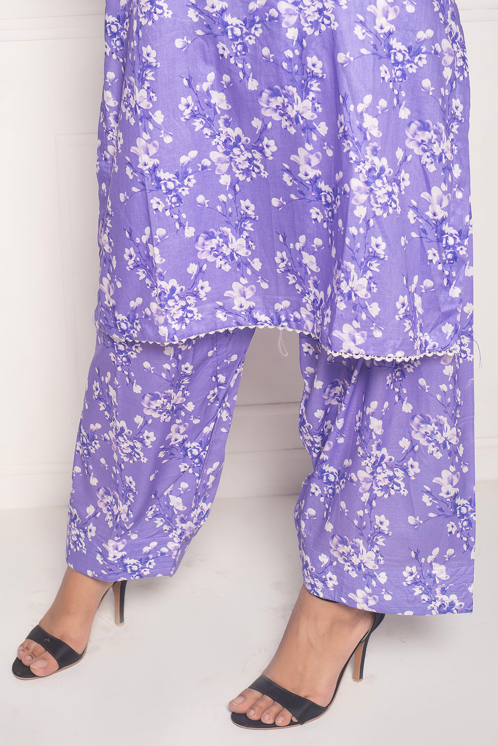 2-Piece Stylish Stitched Premium Digital Printed Lawn Co-Ord Set with Farshi Shalwar