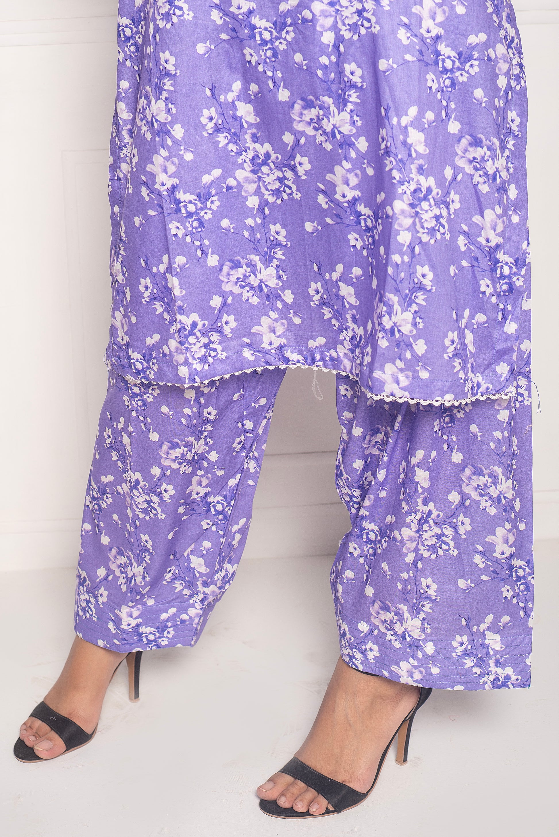 2-Piece Stylish Stitched Premium Digital Printed Lawn Co-Ord Set with Farshi Shalwar